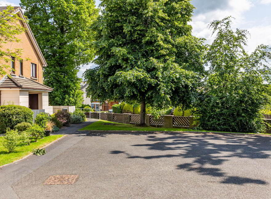 31 Garvey Court, Lisburn, BT27 4DG