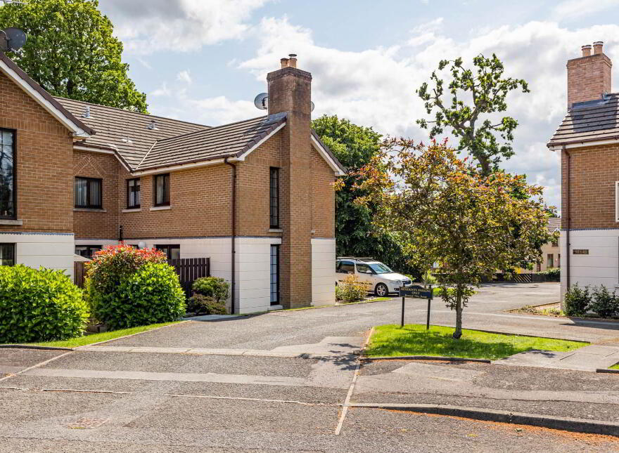 31 Garvey Court, Lisburn, BT27 4DG