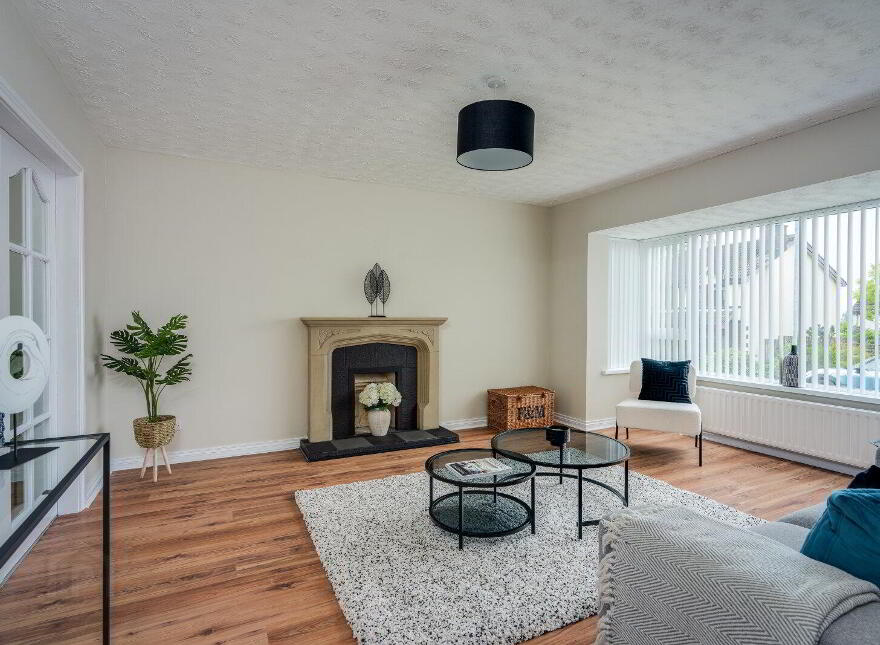 4 Kingsland Crescent, Carrickfergus, BT38 9DY