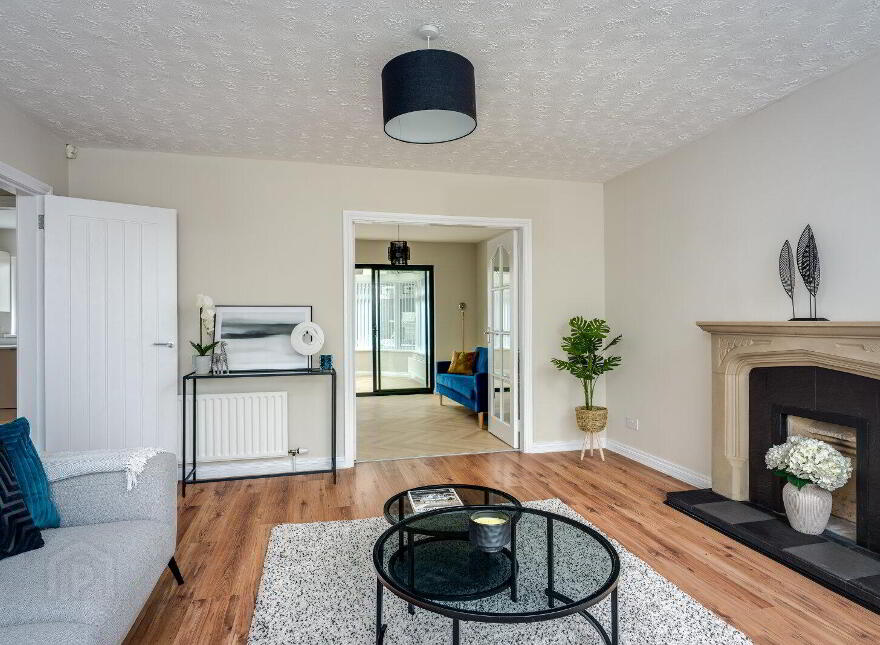 4 Kingsland Crescent, Carrickfergus, BT38 9DY