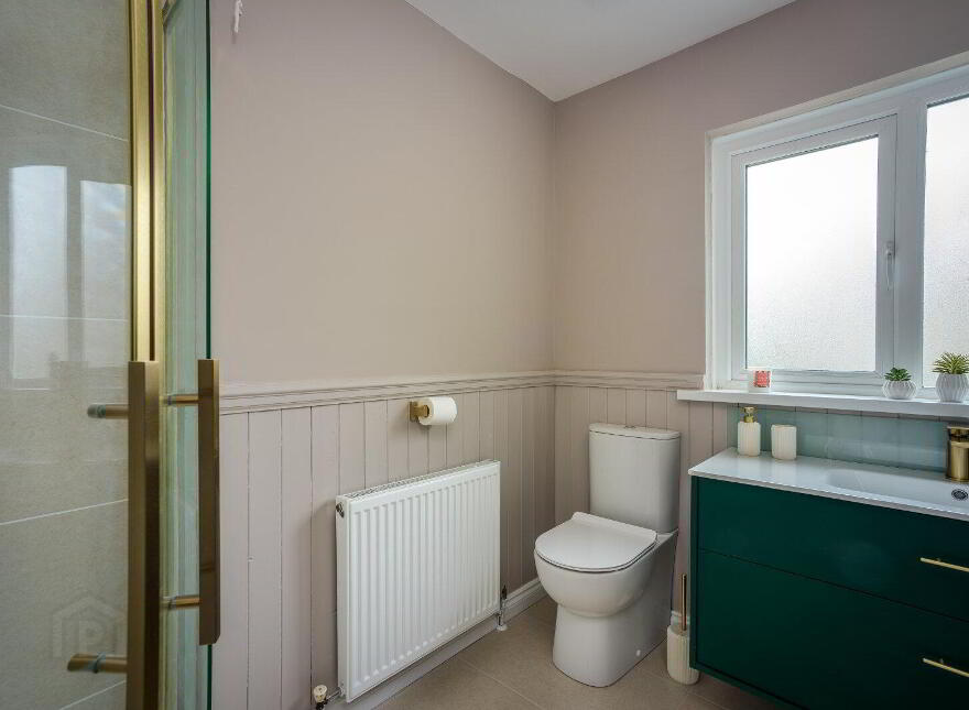 4 Kingsland Crescent, Carrickfergus, BT38 9DY