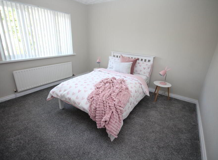 4 Kingsland Crescent, Carrickfergus, BT38 9DY