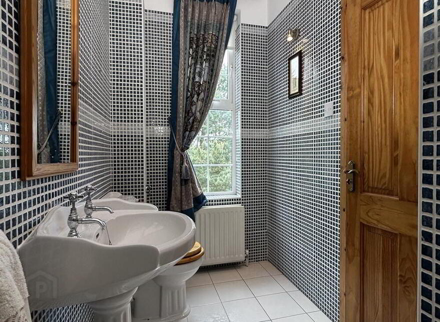 Eden House, 1 Edenturcher Road, Glenavy, Crumlin, BT29 4LZ