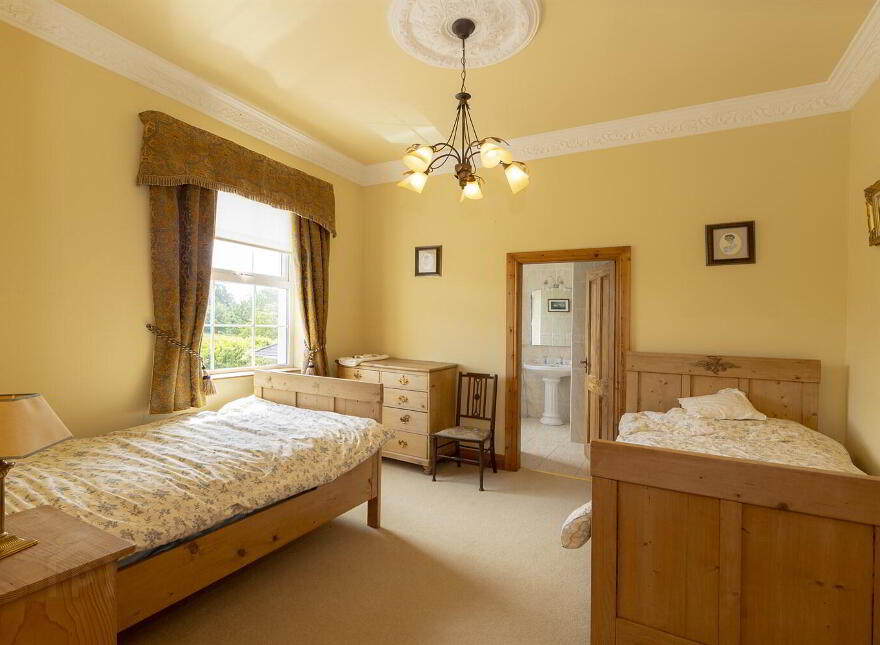 Eden House, 1 Edenturcher Road, Glenavy, Crumlin, BT29 4LZ