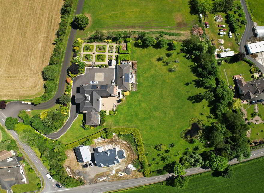 Eden House, 1 Edenturcher Road, Glenavy, Crumlin, BT29 4LZ
