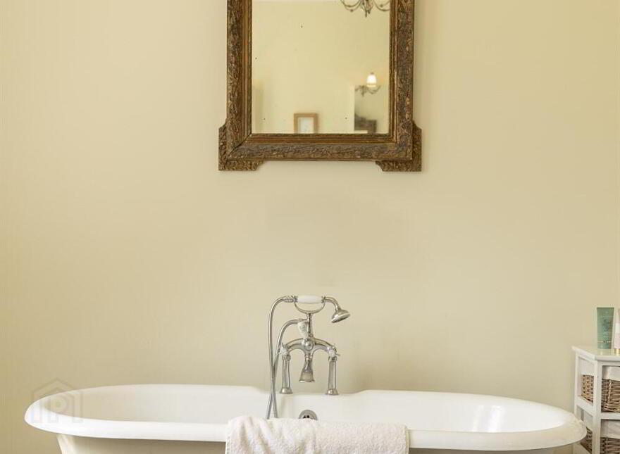 Eden House, 1 Edenturcher Road, Glenavy, Crumlin, BT29 4LZ