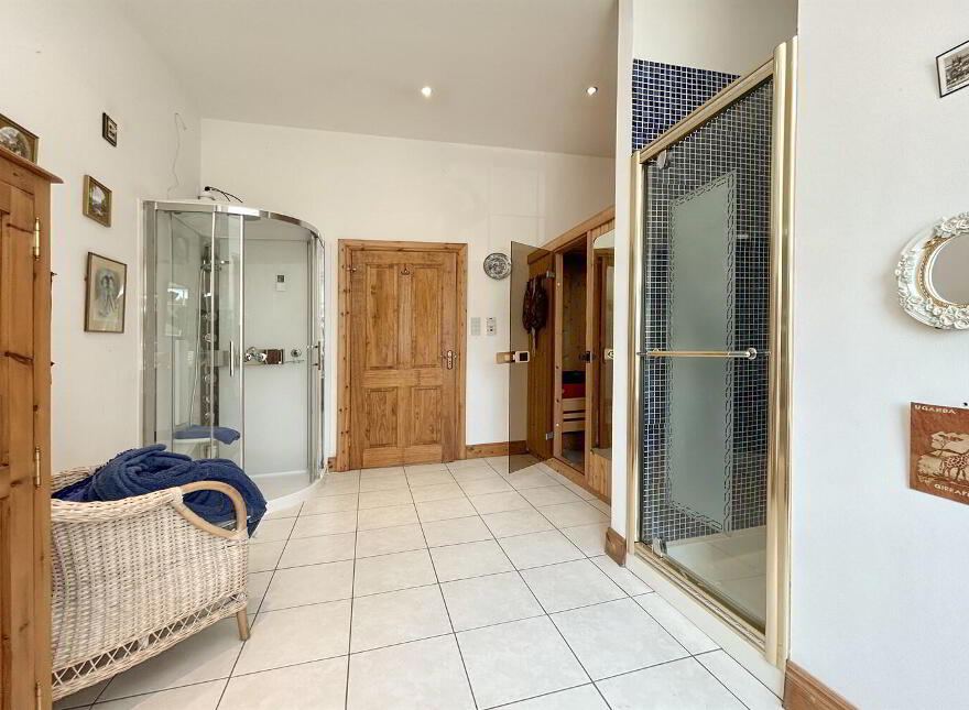 Eden House, 1 Edenturcher Road, Glenavy, Crumlin, BT29 4LZ