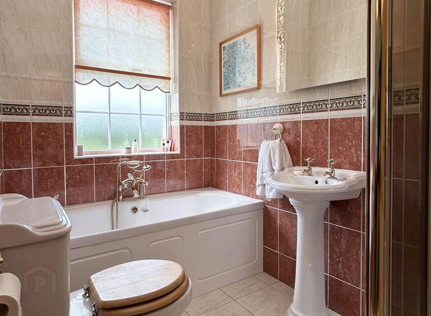 Eden House, 1 Edenturcher Road, Glenavy, Crumlin, BT29 4LZ