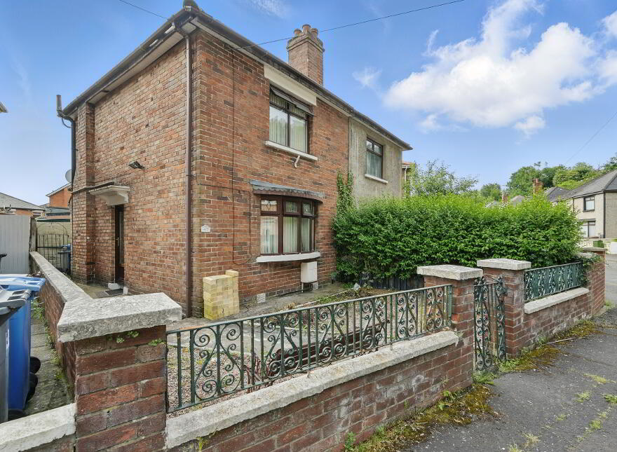 47 Fortwilliam Crescent, Belfast, BT15 3RB photo
