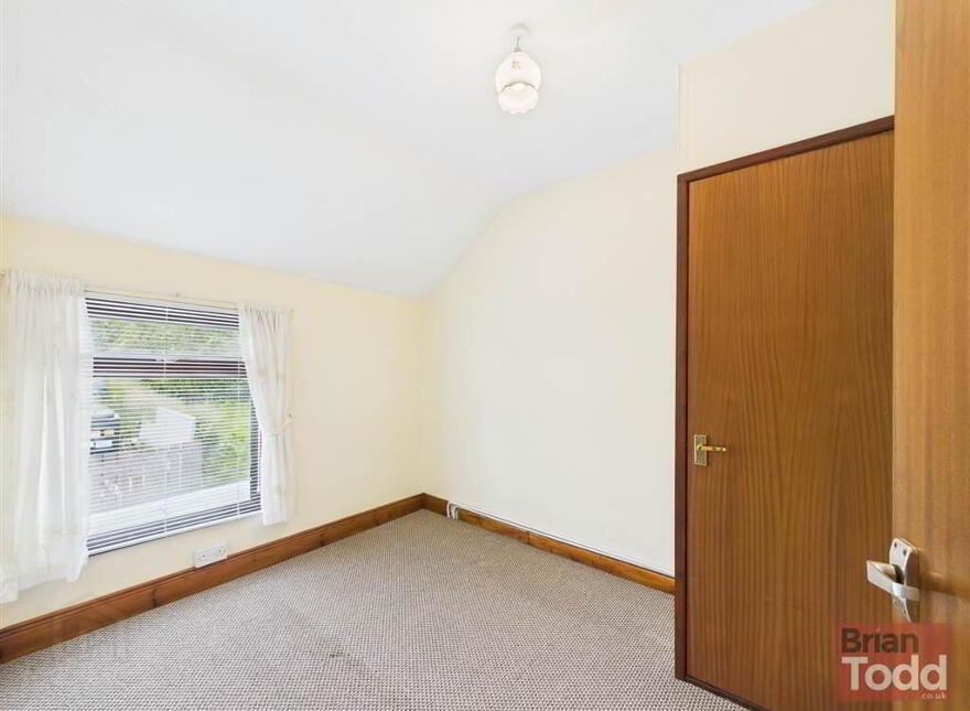 Old Glenarm Road, Larne, BT40 1NH
