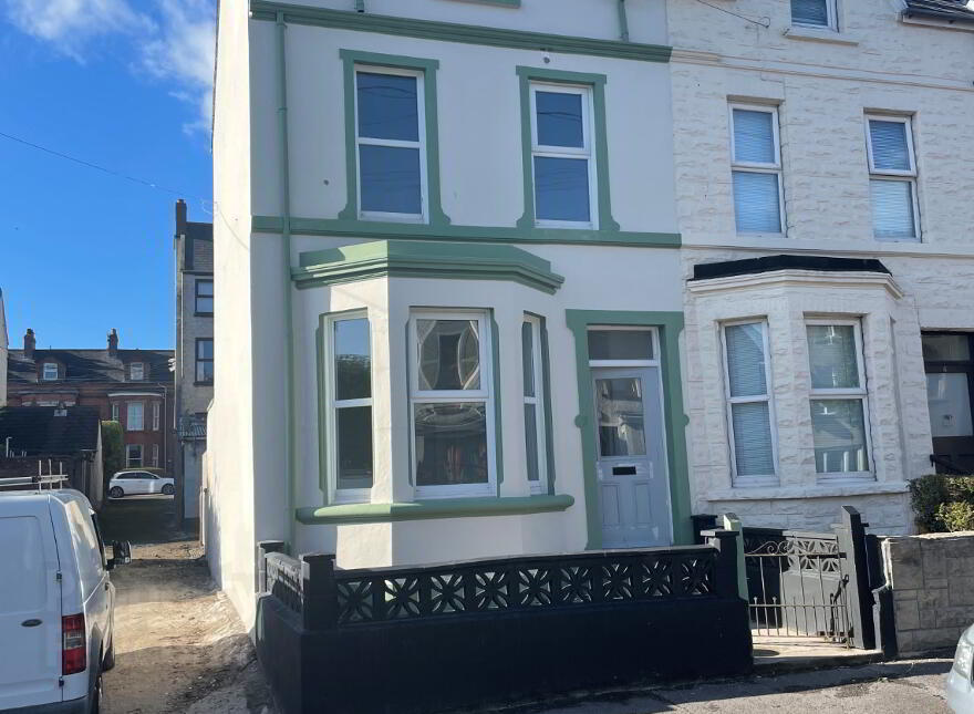 2 Adelaide Avenue, Whitehead, Carrickfergus, BT38 9RZ photo
