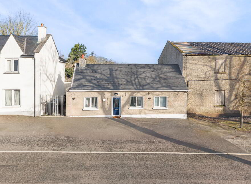 Keenans Lane, Main Street, Castledermot, R14PN24