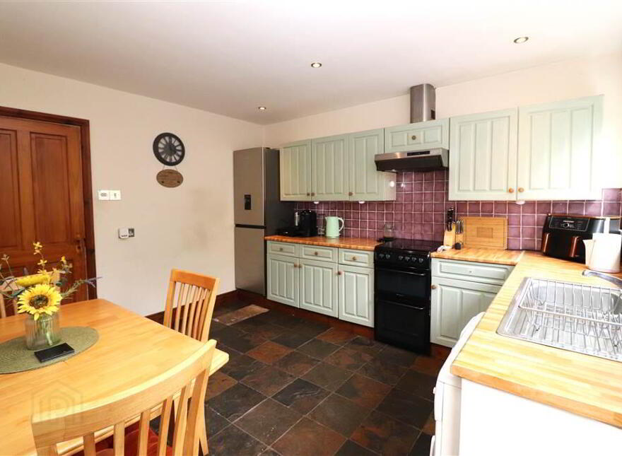 23 Wesley Street, Low Road, Lisburn, BT27 4TB