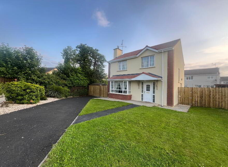 35 Ferndale, Strabane, BT82 9TH
