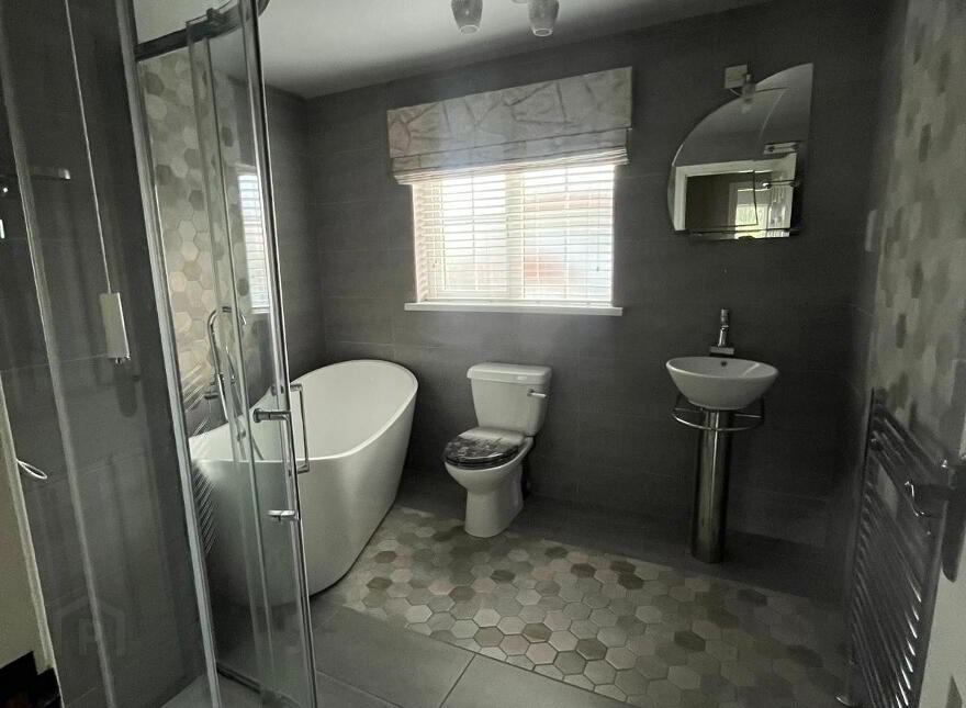 35 Ferndale, Strabane, BT82 9TH
