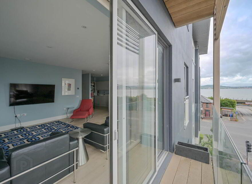 2.5 The Front, 36 Shore Road, Holywood, BT18 9GZ