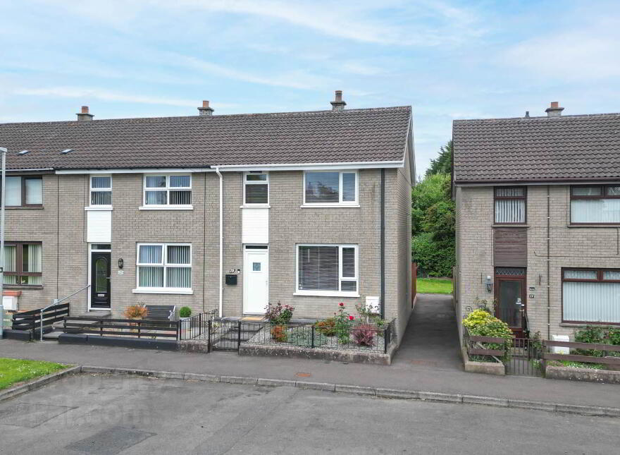 19 Monkstown Gardens, Newtownabbey, BT37 0LW photo