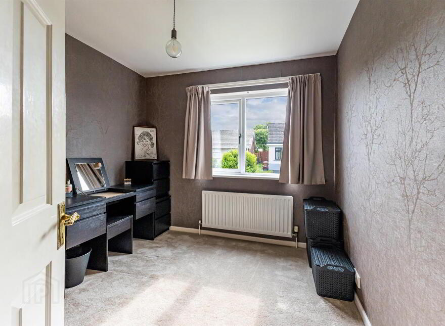 11 Glennor Crescent, Carryduff, BT8 8HW