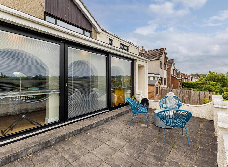 11 Glennor Crescent, Carryduff, BT8 8HW