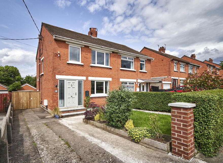 68 Silverstream Avenue, Bangor, BT20 3LP photo
