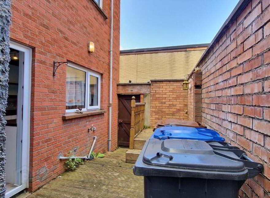 12 Crawfordsburn Road, Newtownards, BT23 4EA