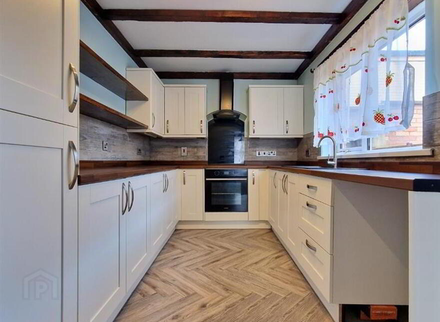 12 Crawfordsburn Road, Newtownards, BT23 4EA