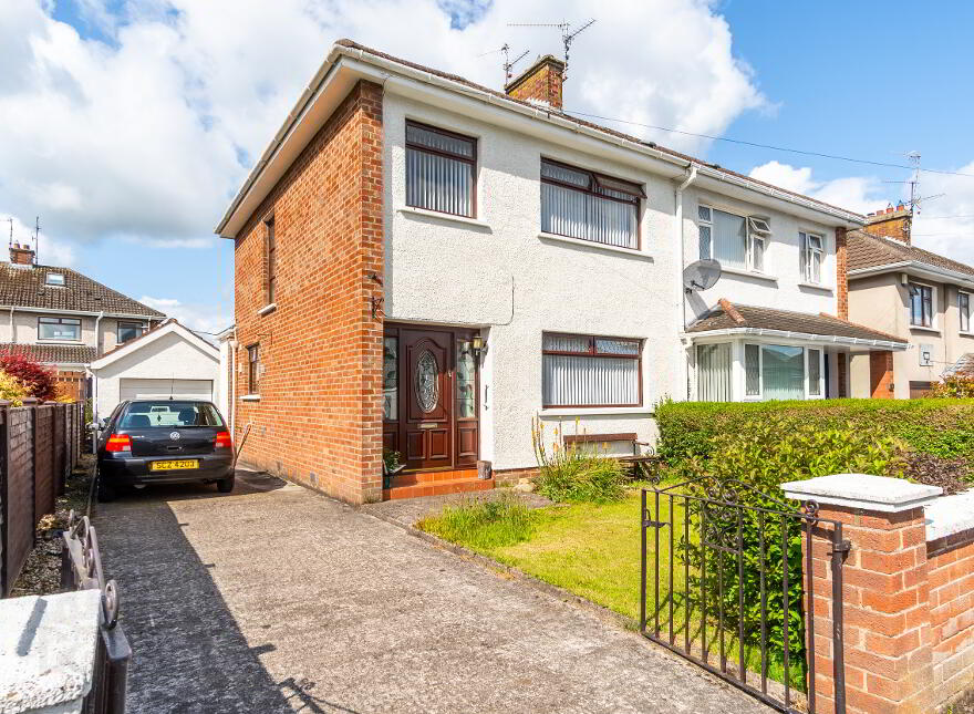 28 Oakridge, Lurgan, BT66 8PD photo