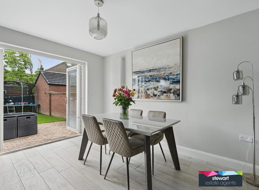 2 St James Meadow, St James, Royal Hillsborough, BT26 6GS