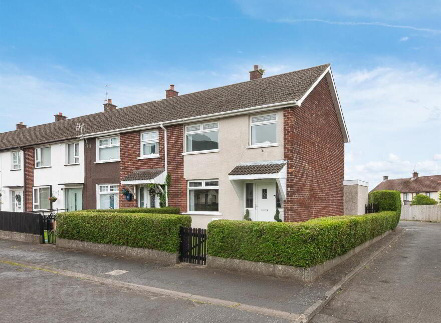 3 Glanroy Crescent, Newtownabbey, BT37 9JZ photo