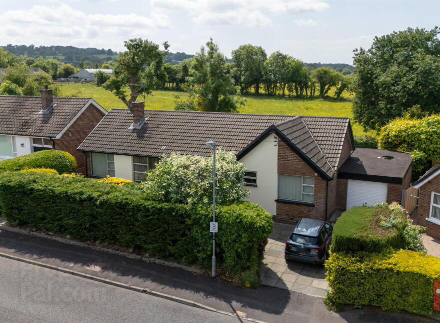 11 Bridge Park, Templepatrick, Ballyclare, BT39 0AE photo