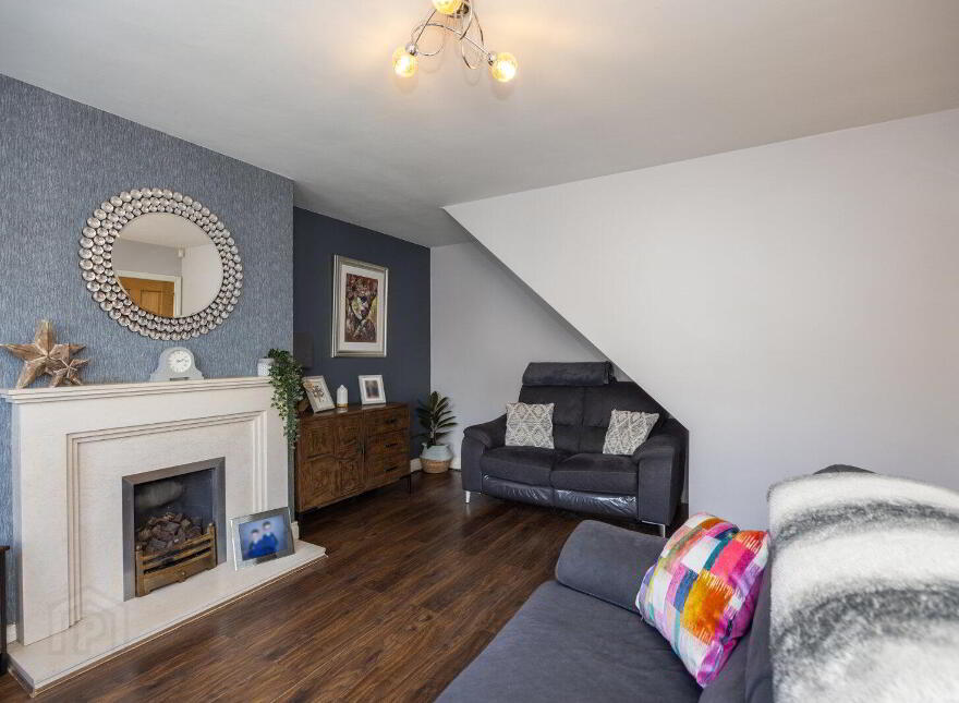 4 Mornington Place, Lisburn, BT28 2WR