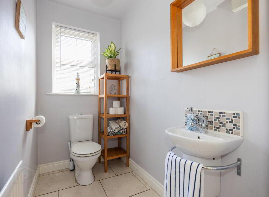 4 Mornington Place, Lisburn, BT28 2WR