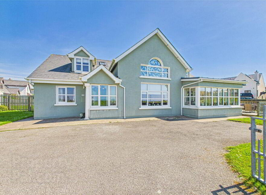 20 Laoi Na Mara, Coxtown, Dunmore East, X91H1F8 photo