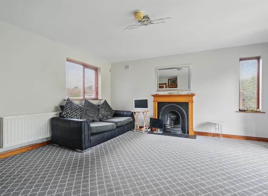20 Laganvale Court, Stranmillis, Belfast, BT9 5BH