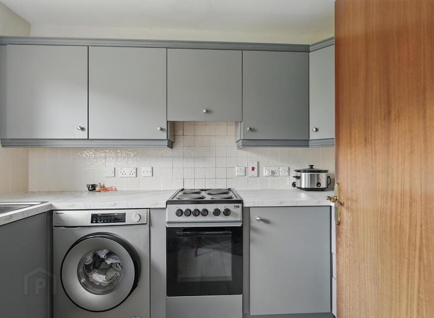 20 Laganvale Court, Stranmillis, Belfast, BT9 5BH