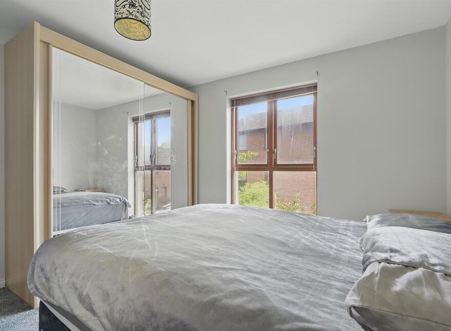 20 Laganvale Court, Stranmillis, Belfast, BT9 5BH