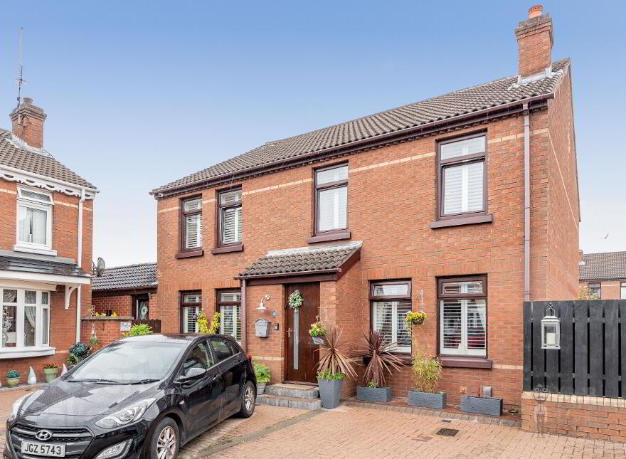 4 Comber Court, Belfast, BT5 4TN photo