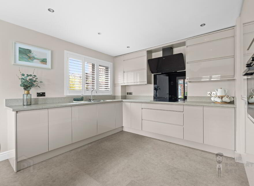4 Comber Court, Belfast, BT5 4TN