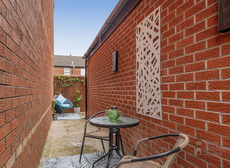4 Comber Court, Belfast, BT5 4TN