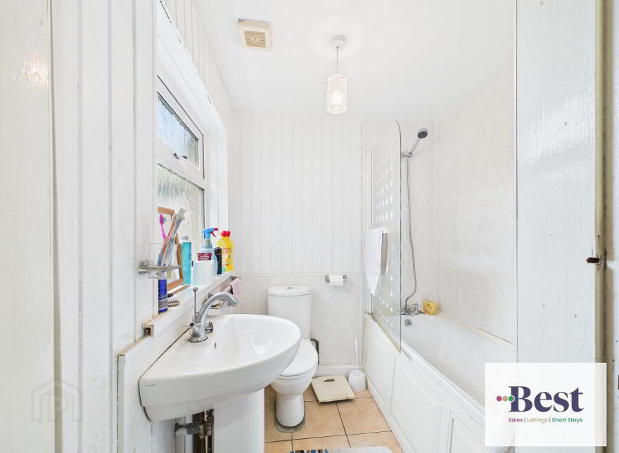 5 Glynnview Avenue, Larne, BT40 1BT