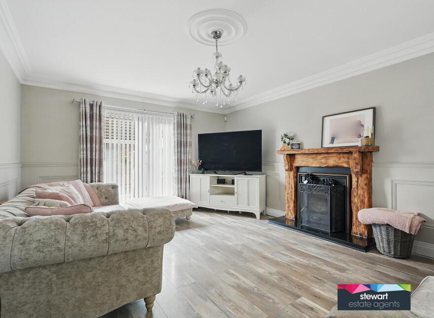 6 Mount Eagles Avenue, Dunmurray, Belfast, BT17 0GT