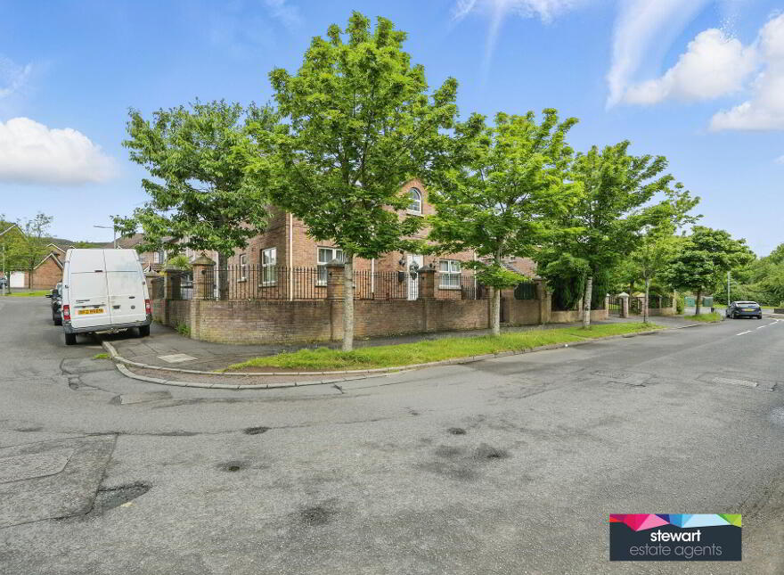 6 Mount Eagles Avenue, Dunmurray, Belfast, BT17 0GT