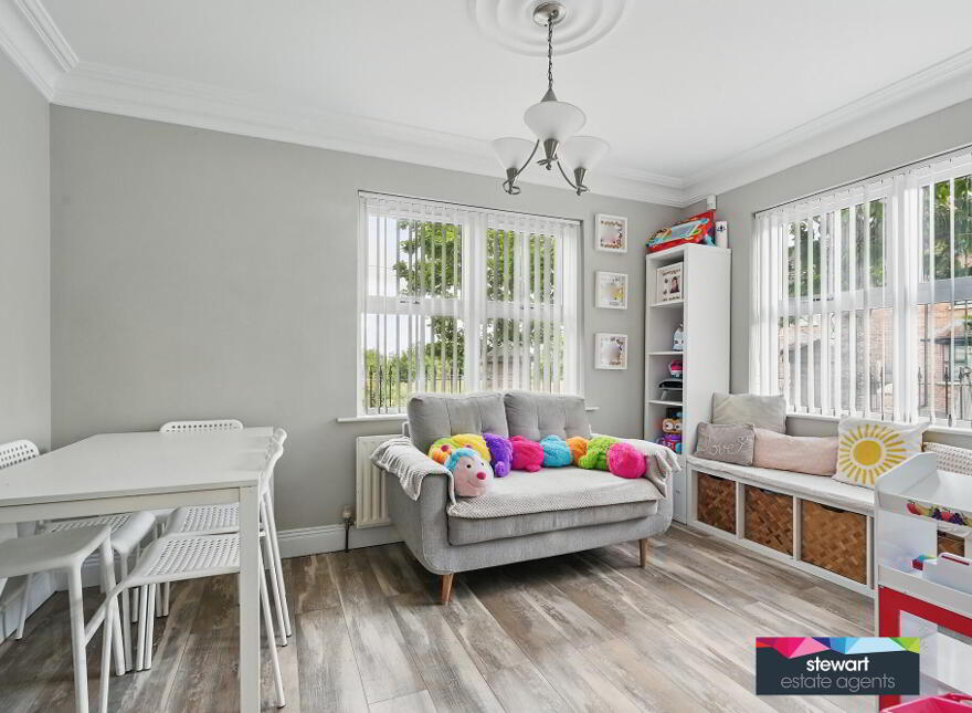 6 Mount Eagles Avenue, Dunmurray, Belfast, BT17 0GT