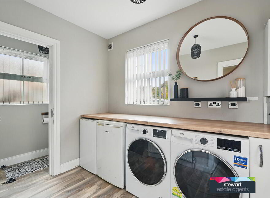 6 Mount Eagles Avenue, Dunmurray, Belfast, BT17 0GT