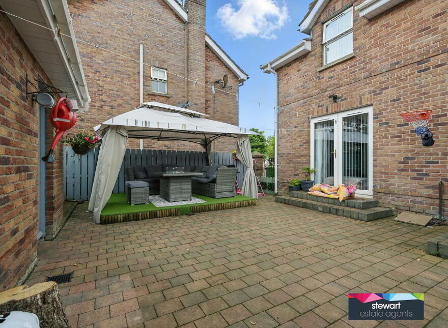 6 Mount Eagles Avenue, Dunmurray, Belfast, BT17 0GT
