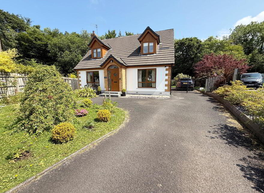 35 Somerset Crescent, Coleraine, BT51 3LG photo