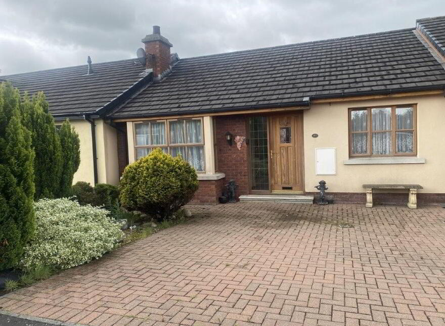 49 Deans Grange, Craigavon, BT65 5EU photo