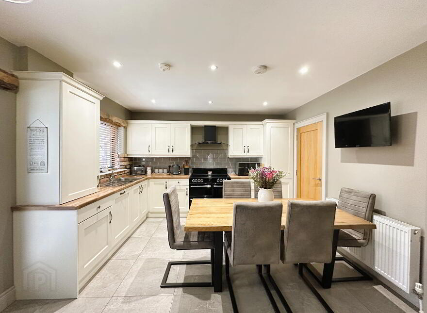 1 Bishops Green, Banbridge, BT32 4FB