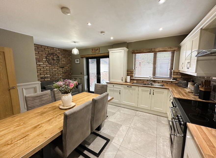1 Bishops Green, Banbridge, BT32 4FB
