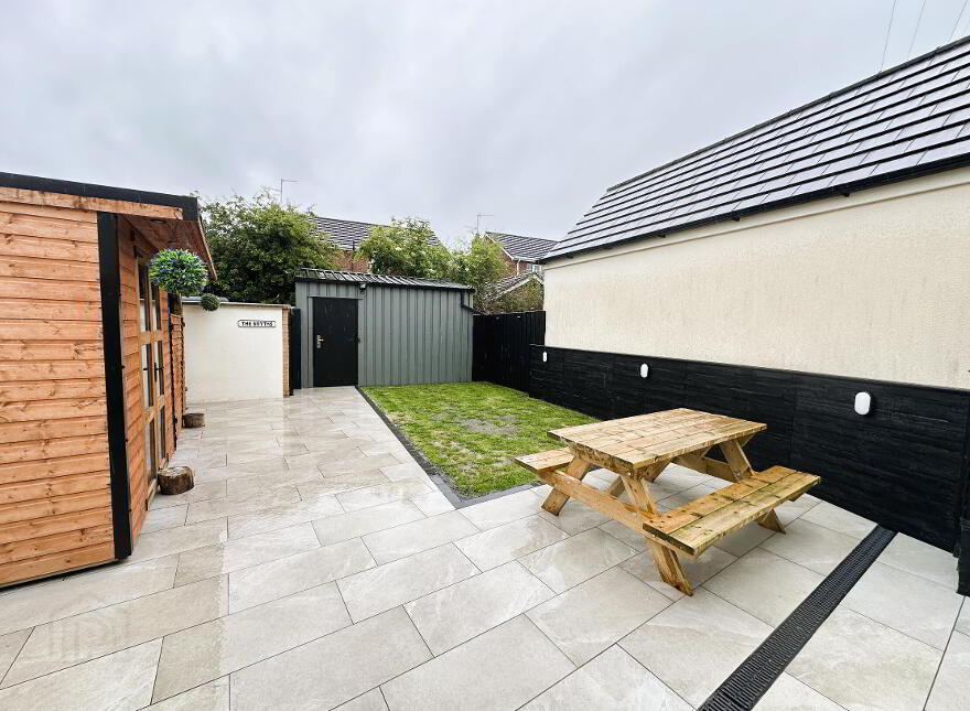 1 Bishops Green, Banbridge, BT32 4FB